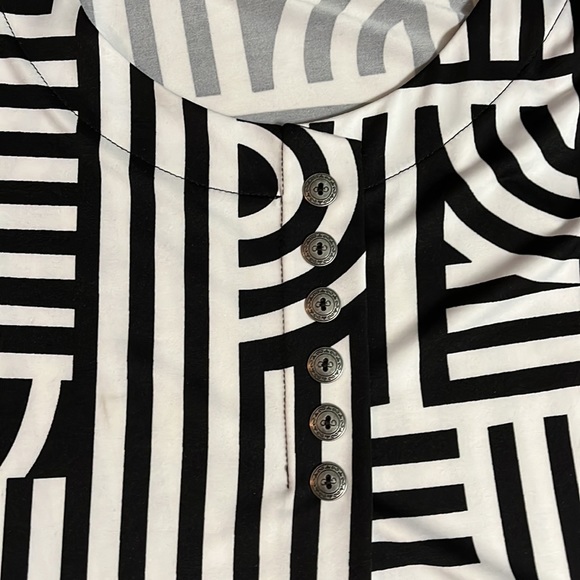 Tunic top - Picture 2 of 8